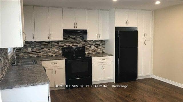 157 Elliot Avenue photo 3