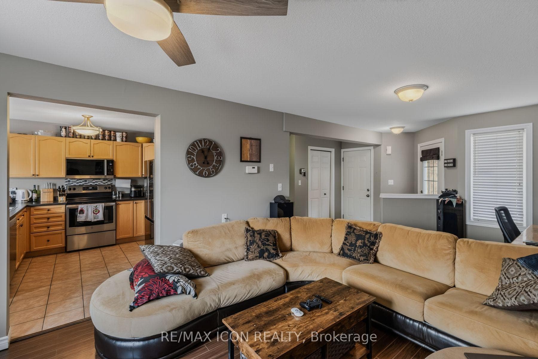 524 Ontario Street photo 10