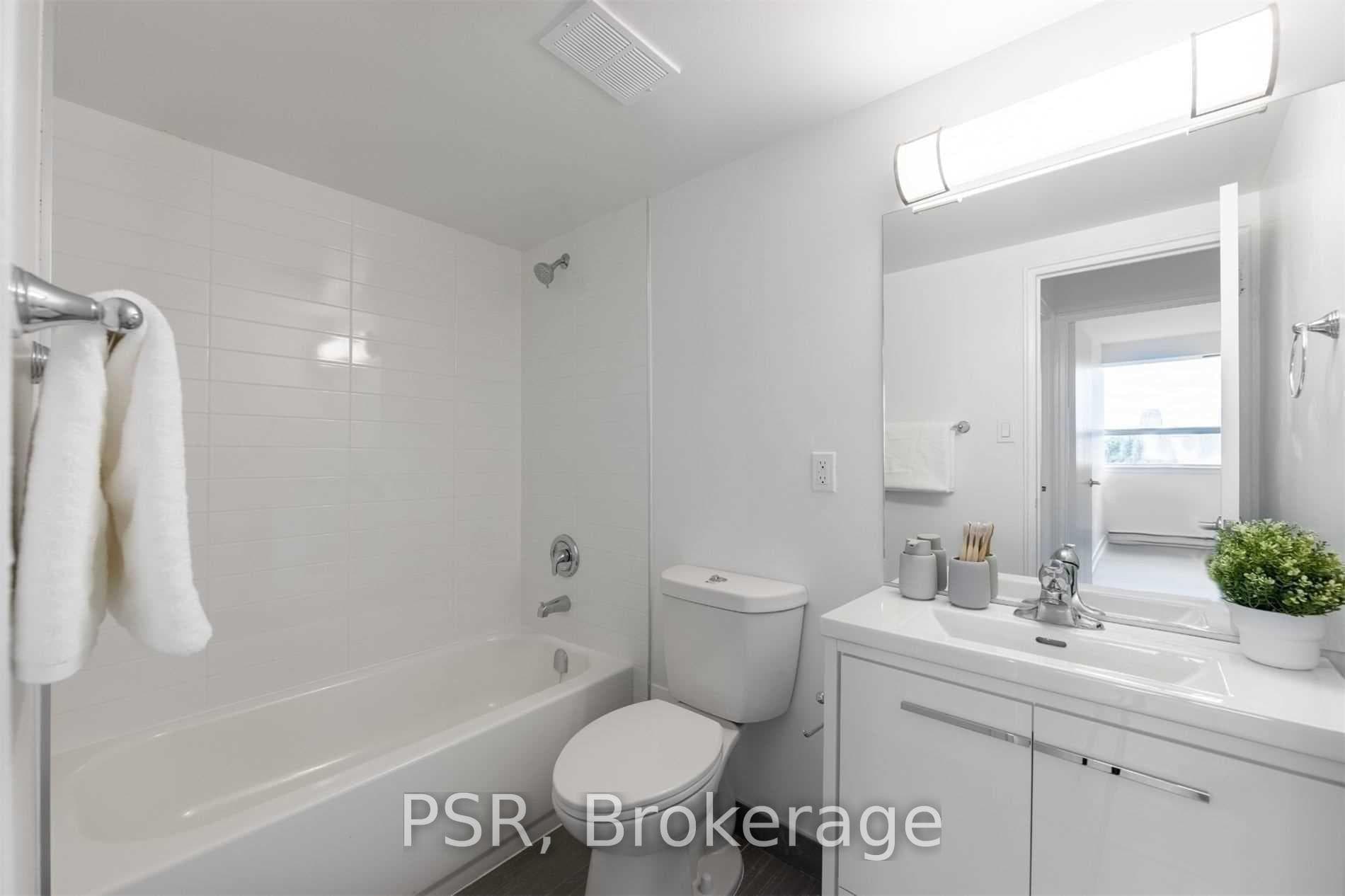 240 Markland Drive Unit 1003 photo 14