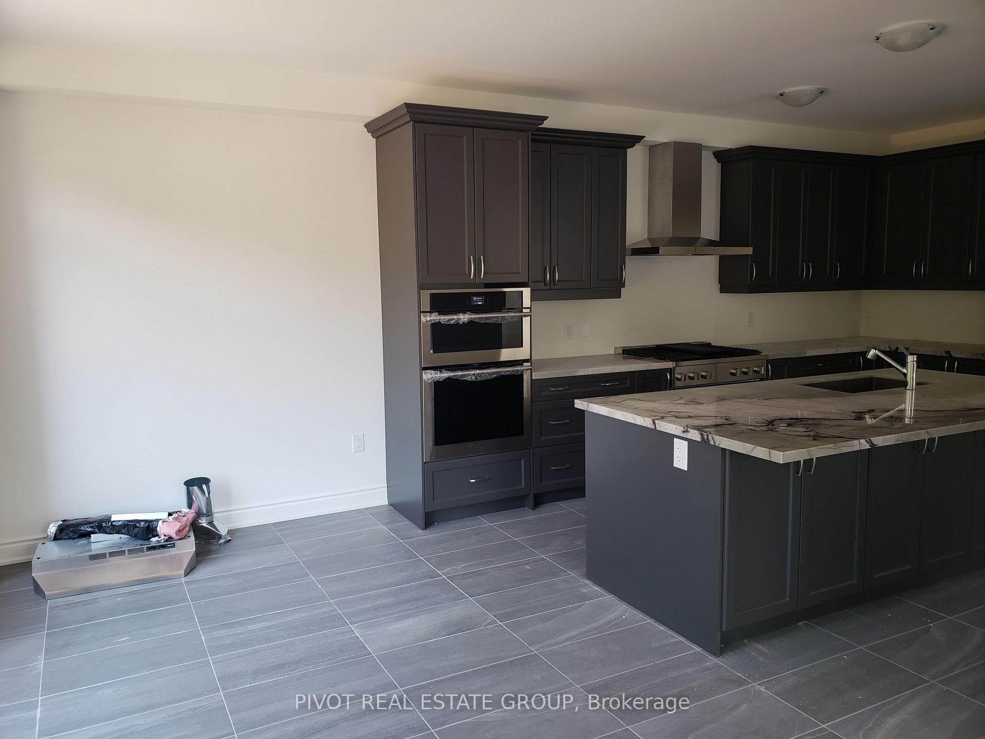 129 Wraggs Road photo 13