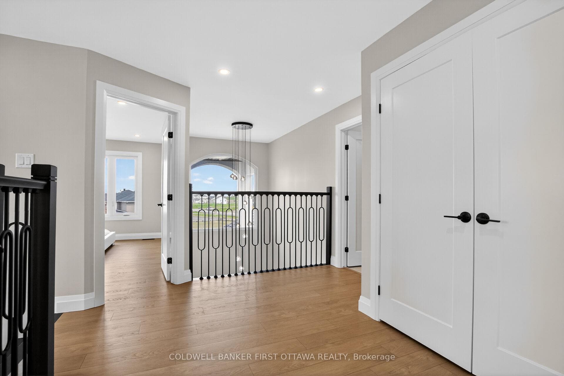 207 Owen Lucas Street photo 23