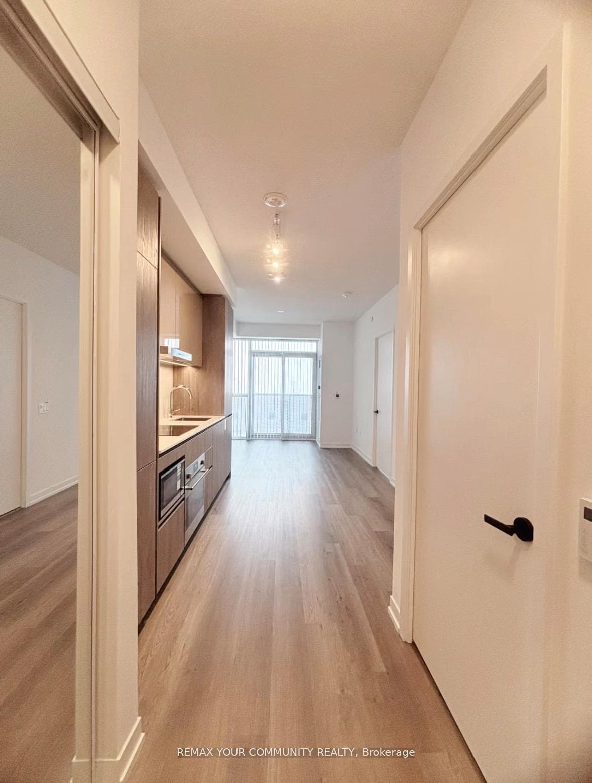 8 Interchange Way Unit 4211 photo 16