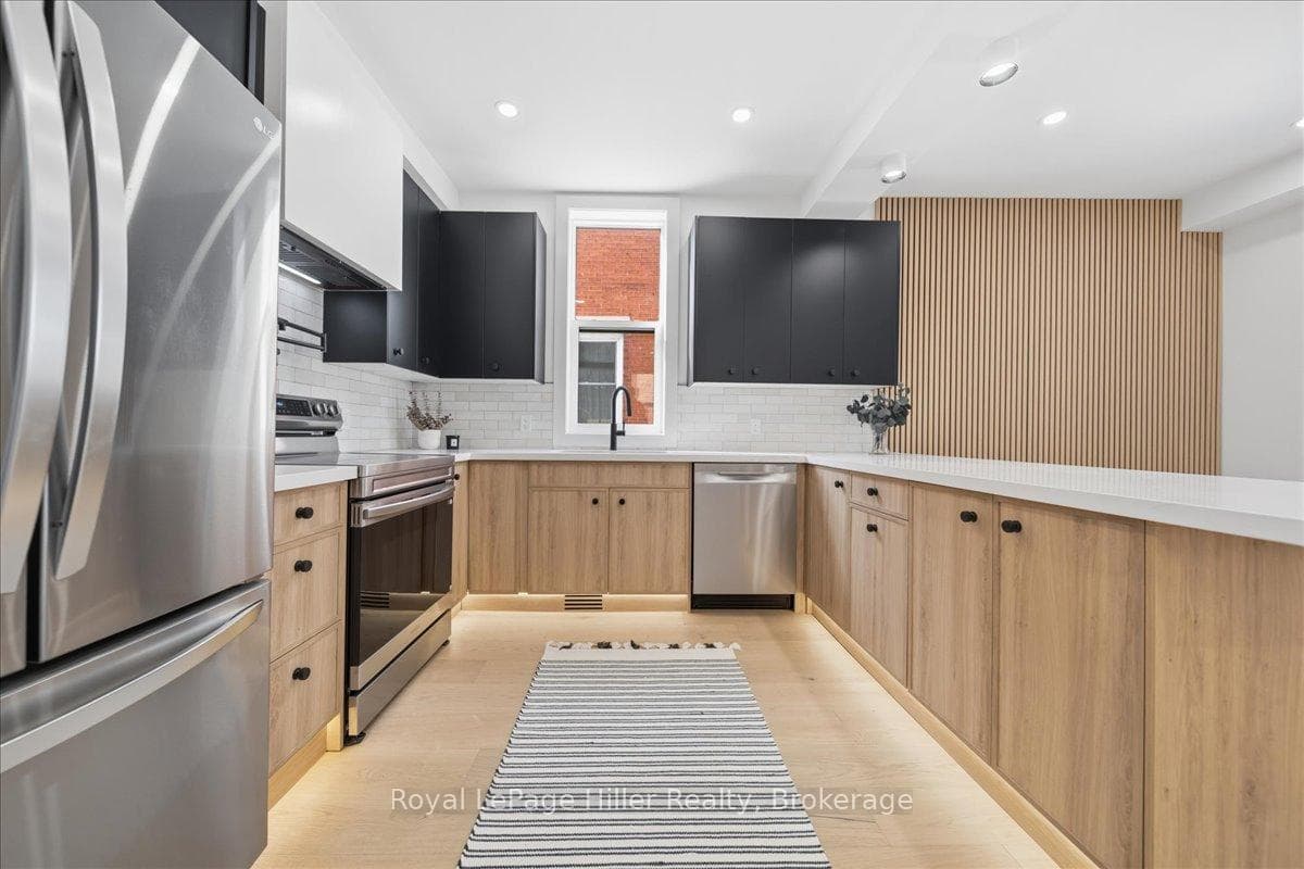 Kitchen - Main Floor