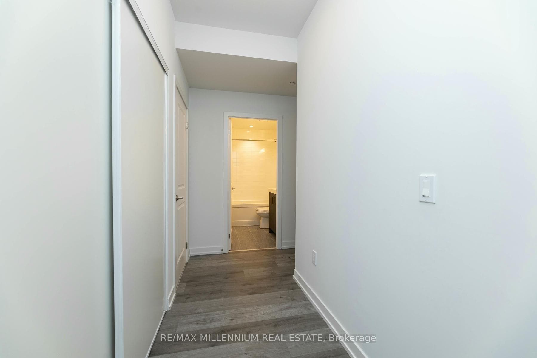 1010 Dundas Street Unit PH2 photo 12