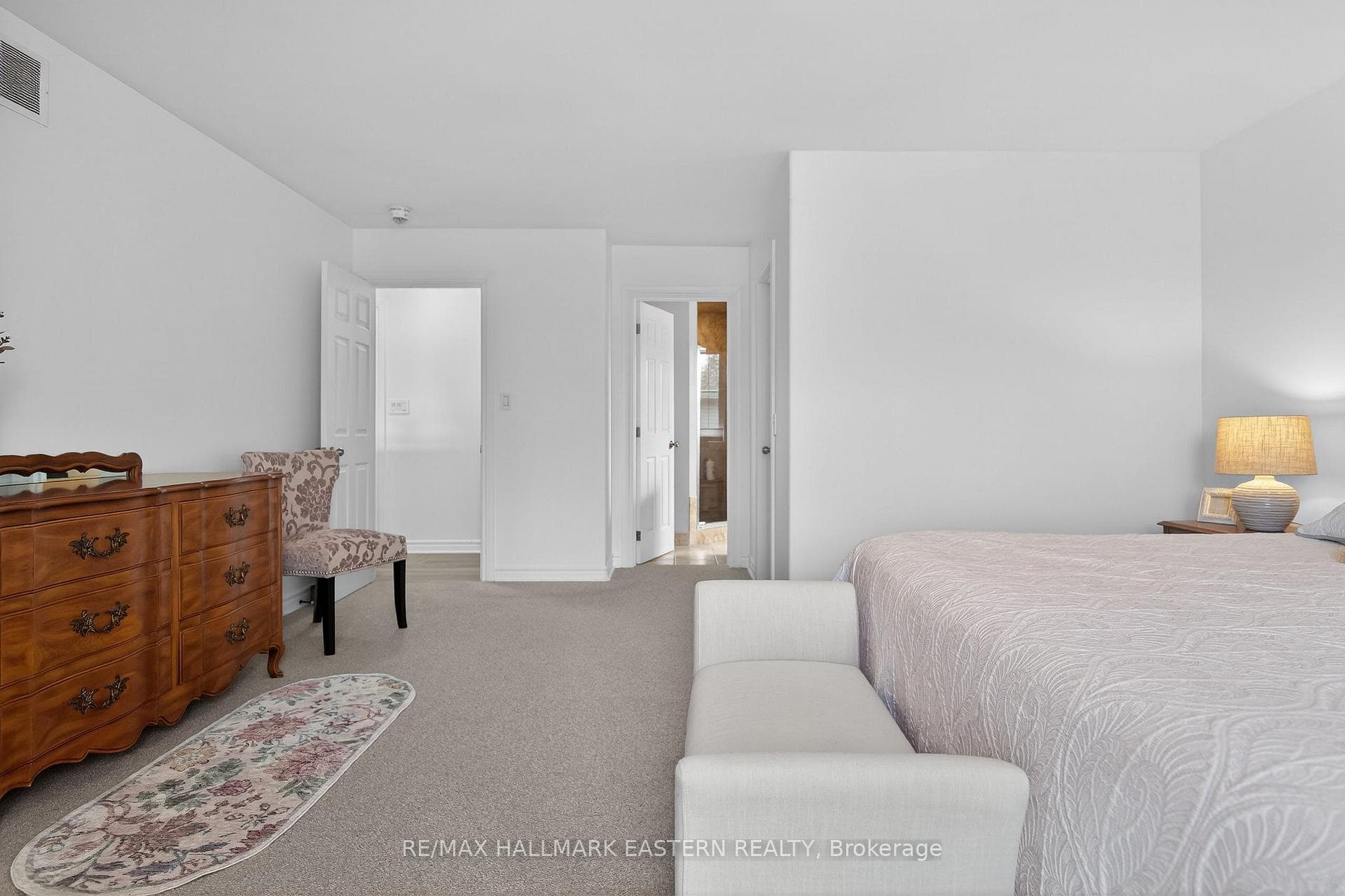 120 Victoria Drive photo 28