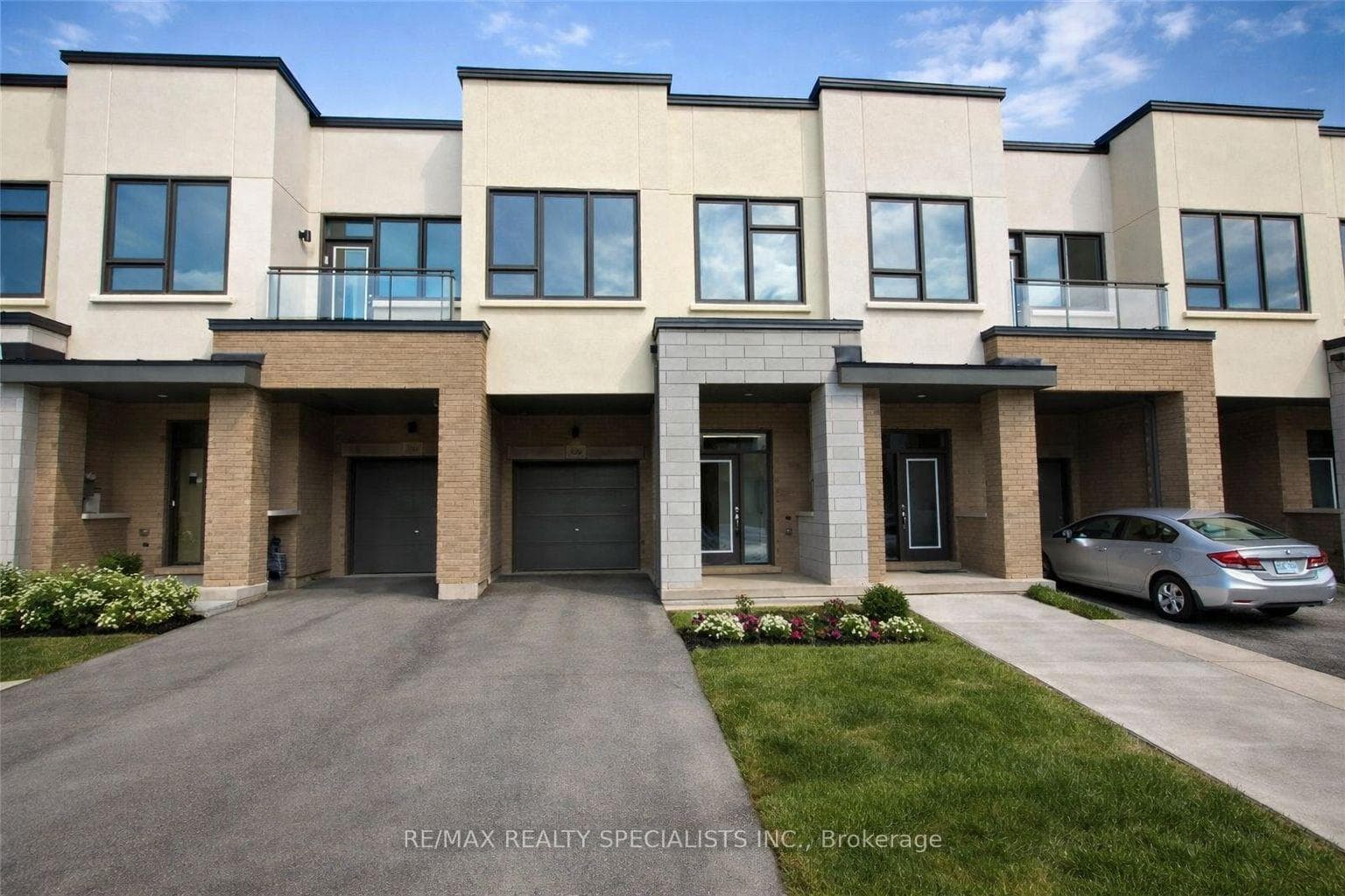 3189 Mintwood Circle photo 1