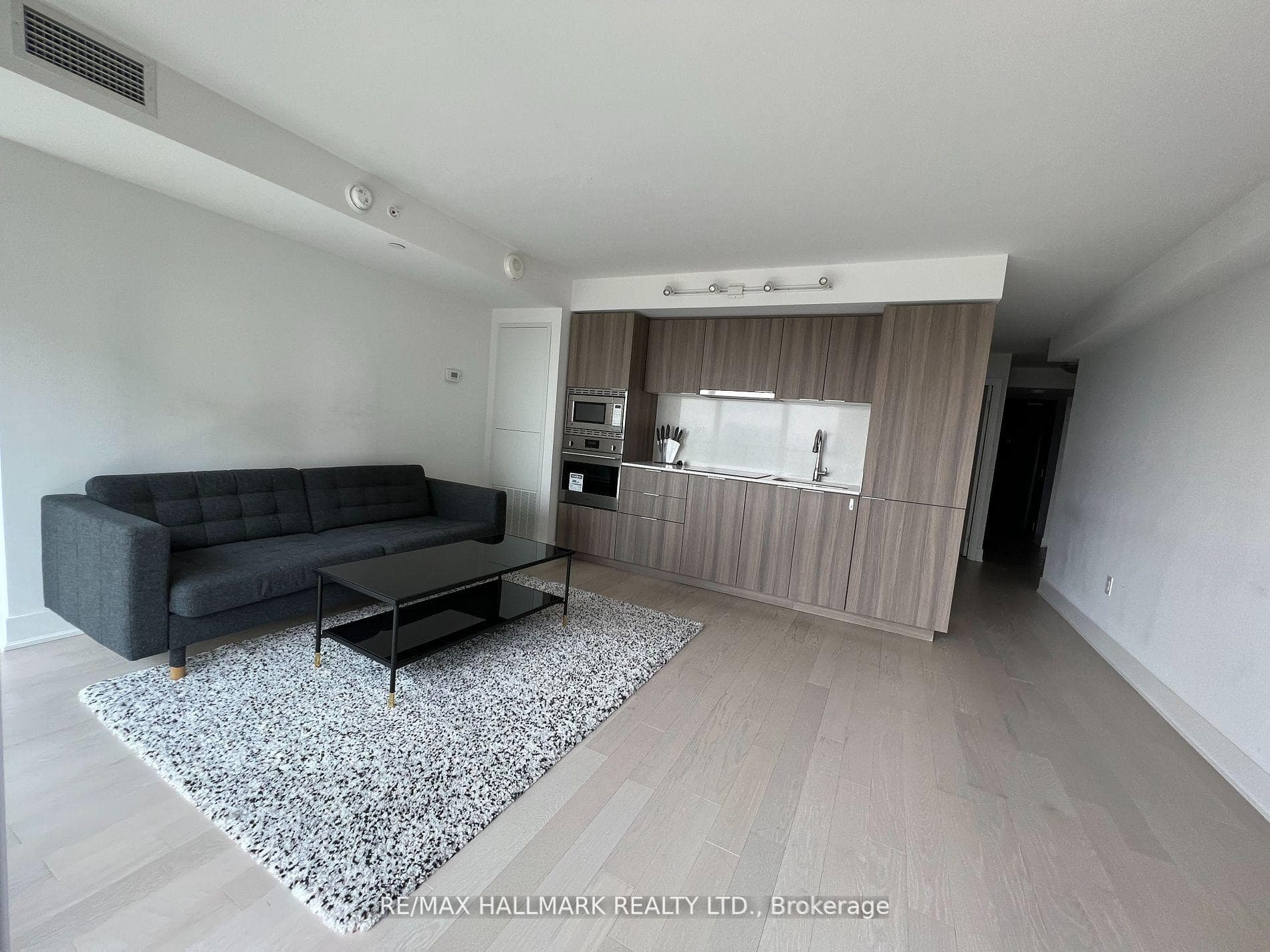 955 Bay Street Unit 1715 photo 4