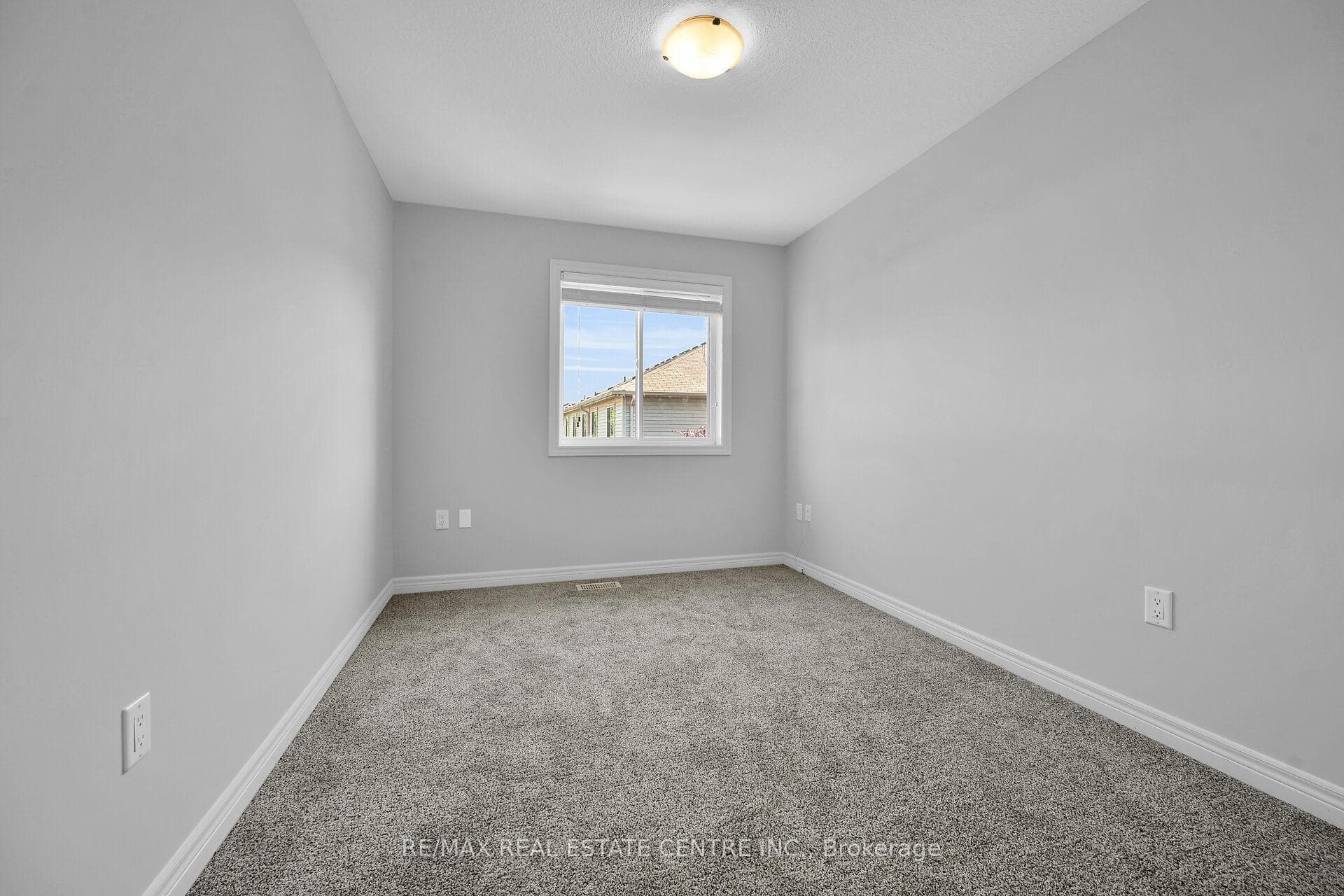 37 Cedar Street photo 24
