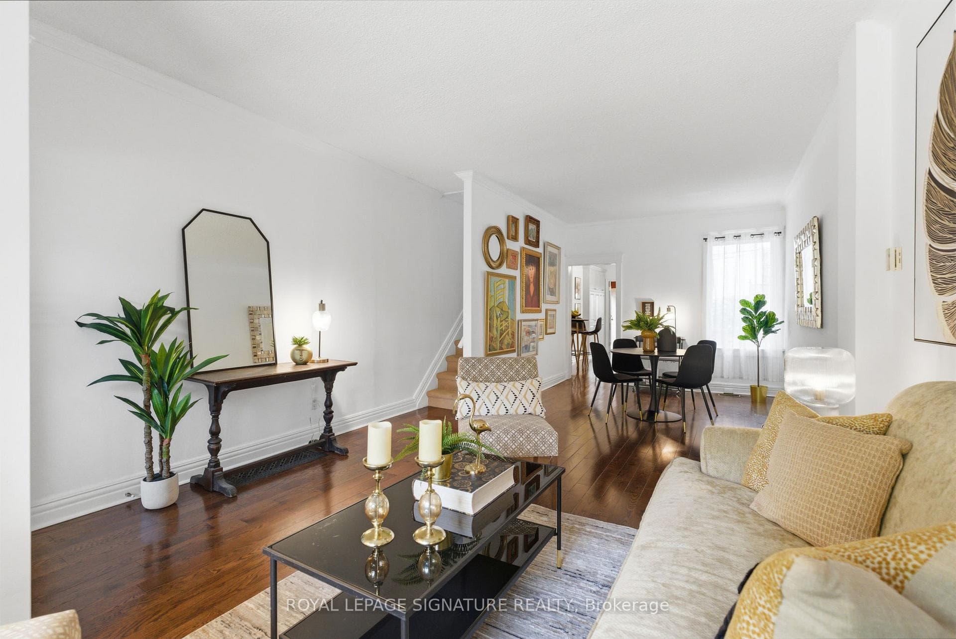 8 Baltic Avenue photo 4