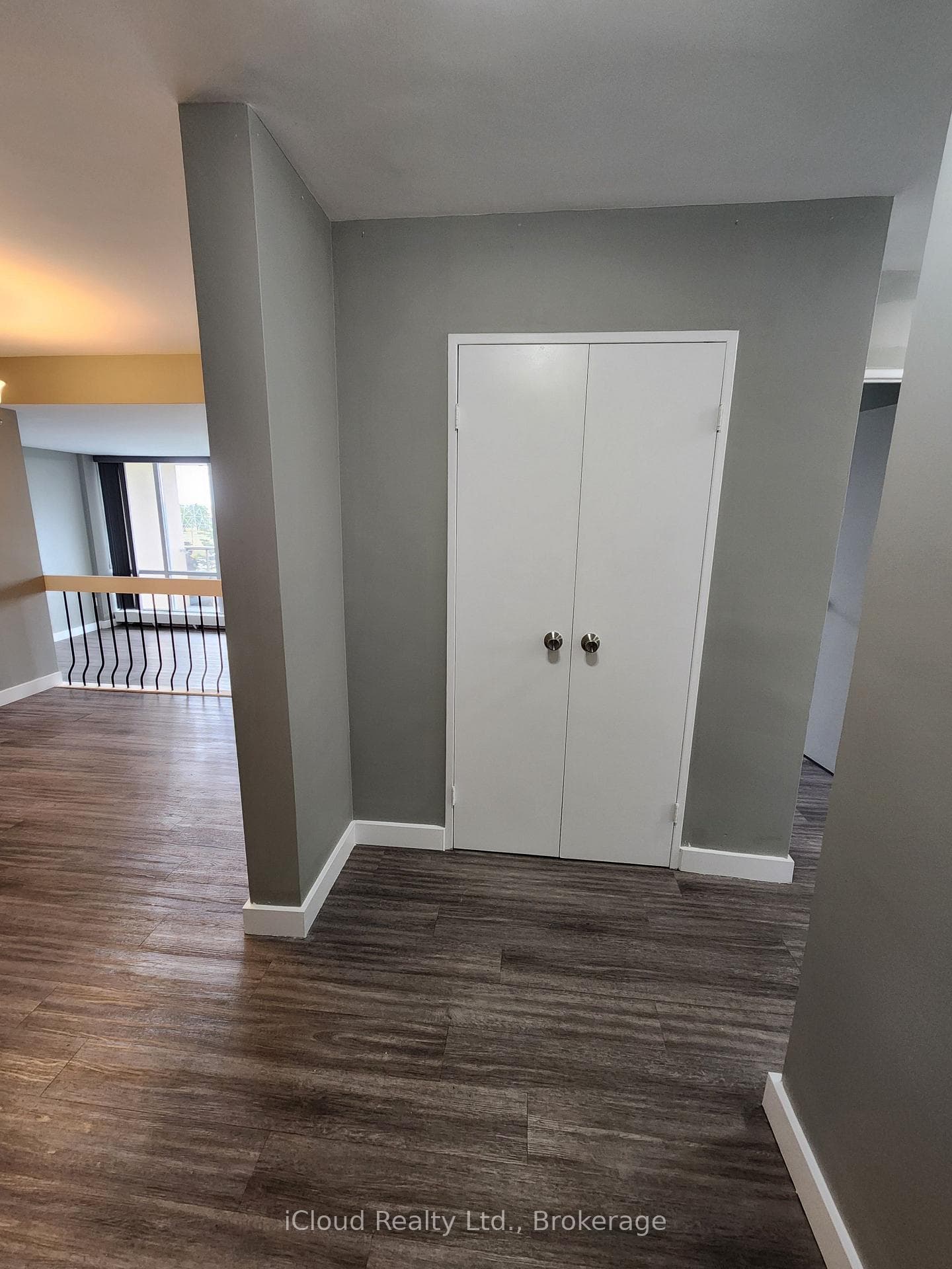 25 Four Winds Drive Unit 609 photo 8