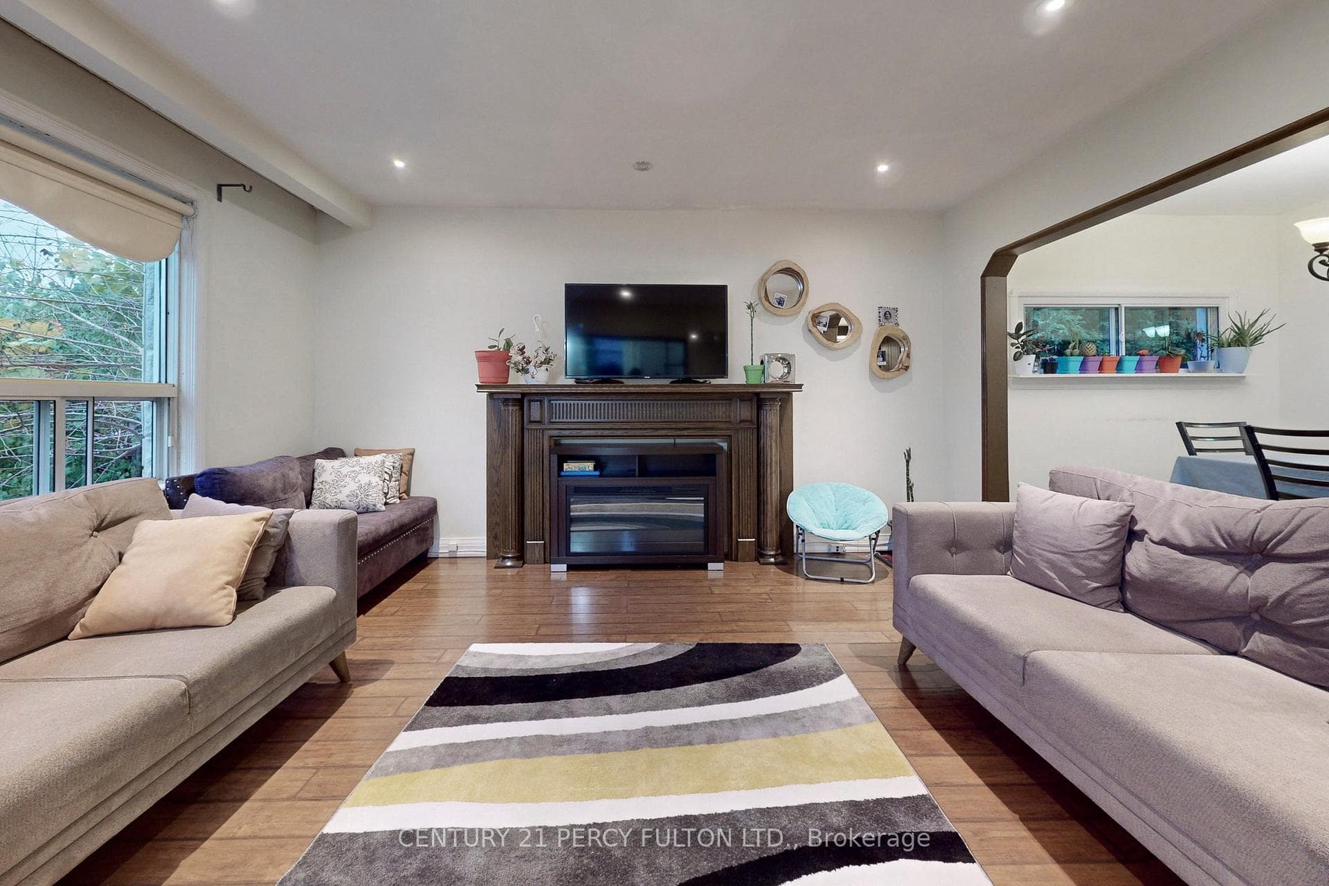 98 Charleswood Drive photo 7