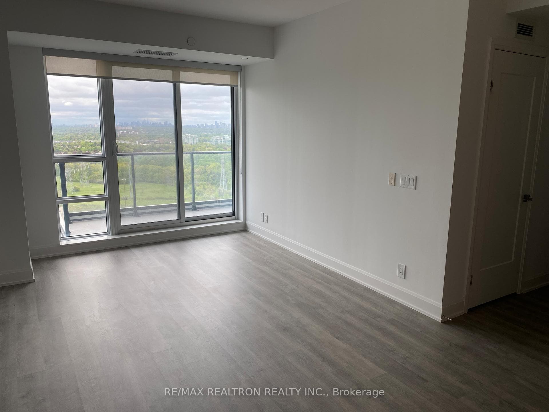 12 Gandhi Lane Unit 2809 photo 8