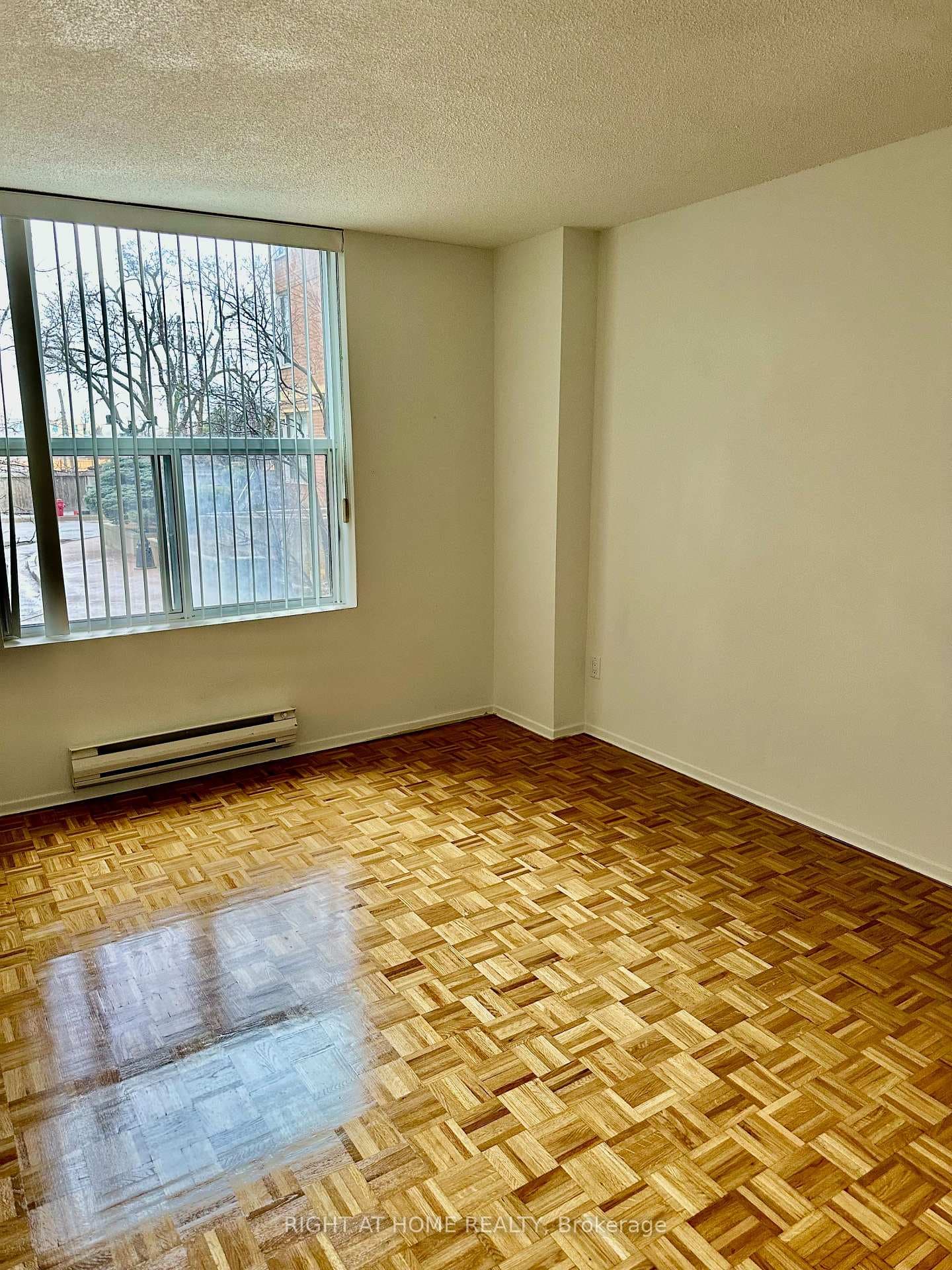 5795 Yonge Street Unit 101 photo 17
