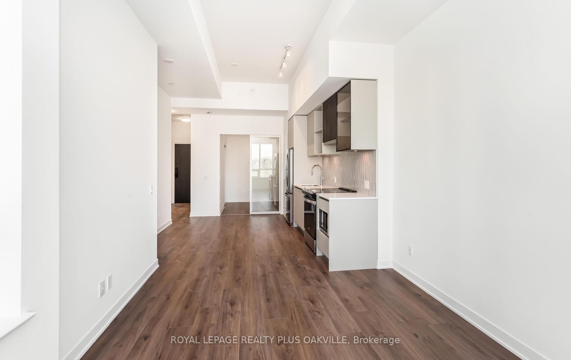 405 Dundas Street Unit 238 photo 15