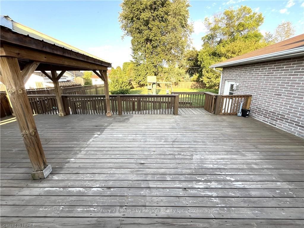 224 LEE Avenue photo 35