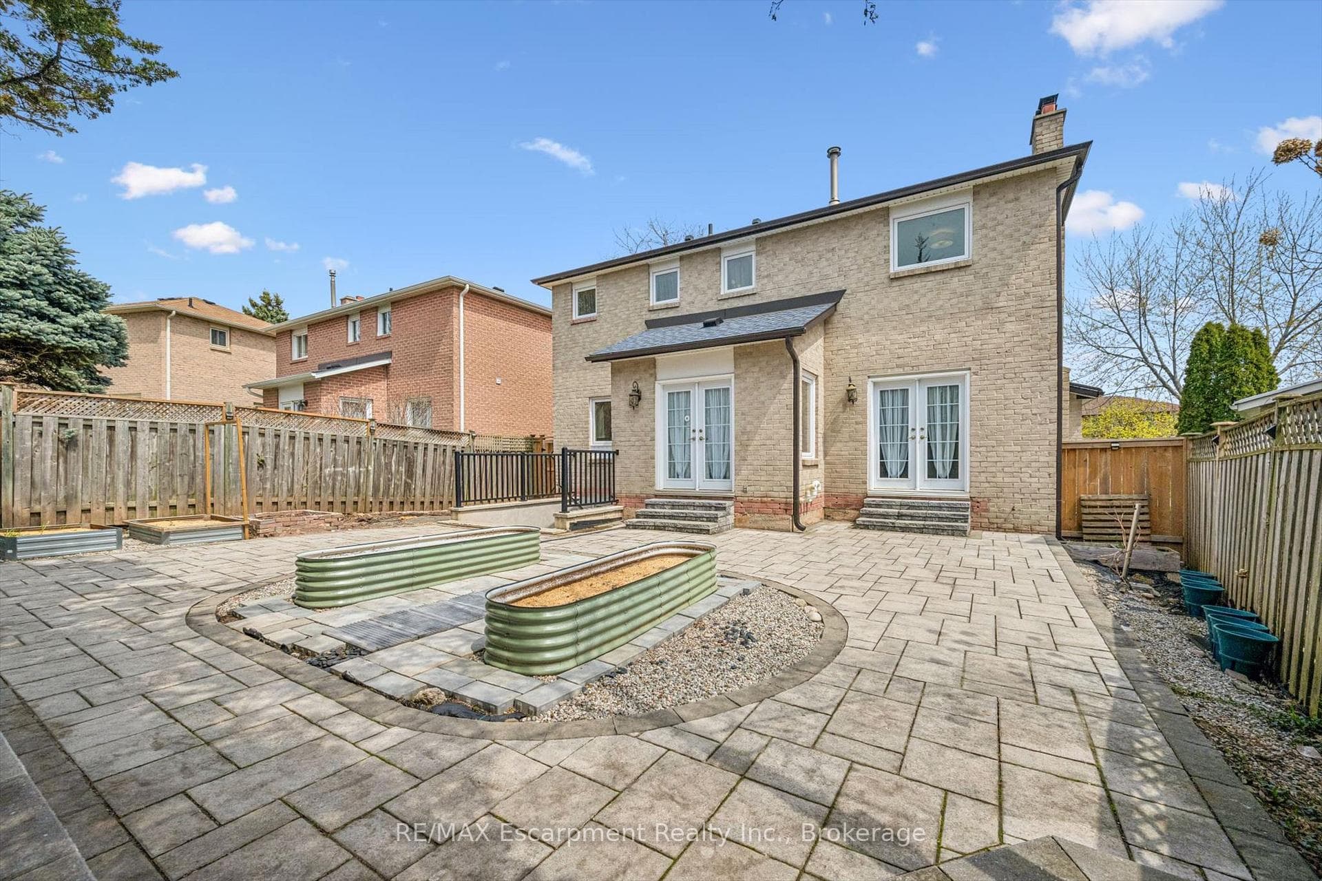 227 Martindale Avenue photo 38