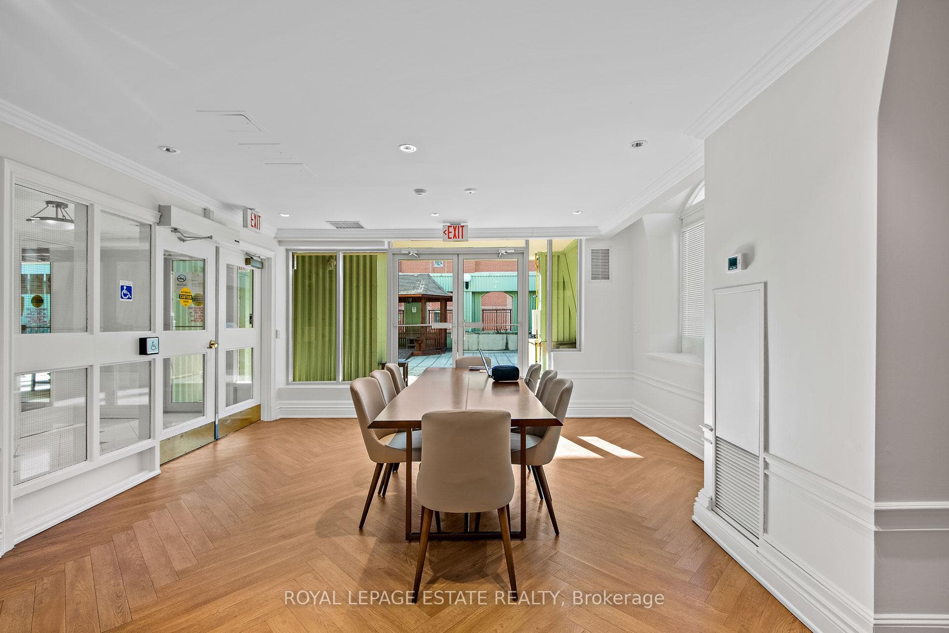 120 Lombard Street Unit 301 photo 22