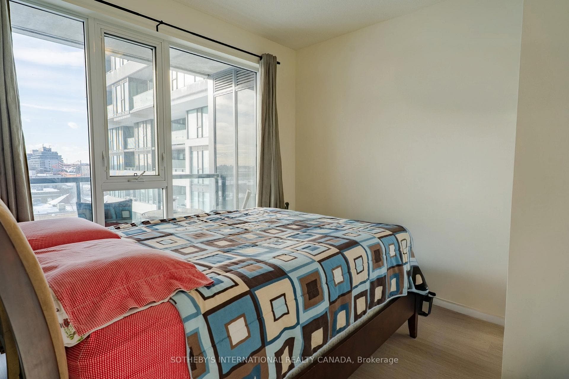 859 The Queensway N/A Unit 406 photo 12