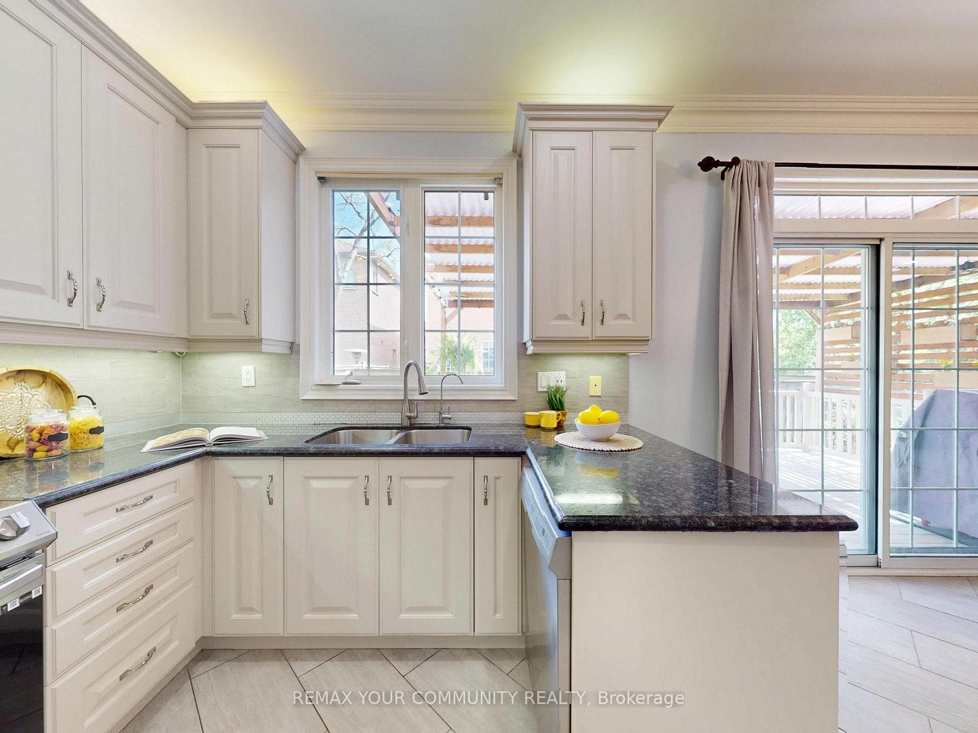 507 Autumn Hill Boulevard photo 11