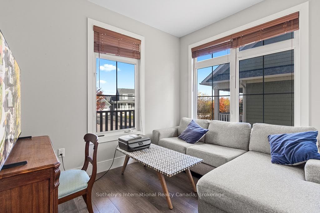 148 Snow Apple Crescent photo 21