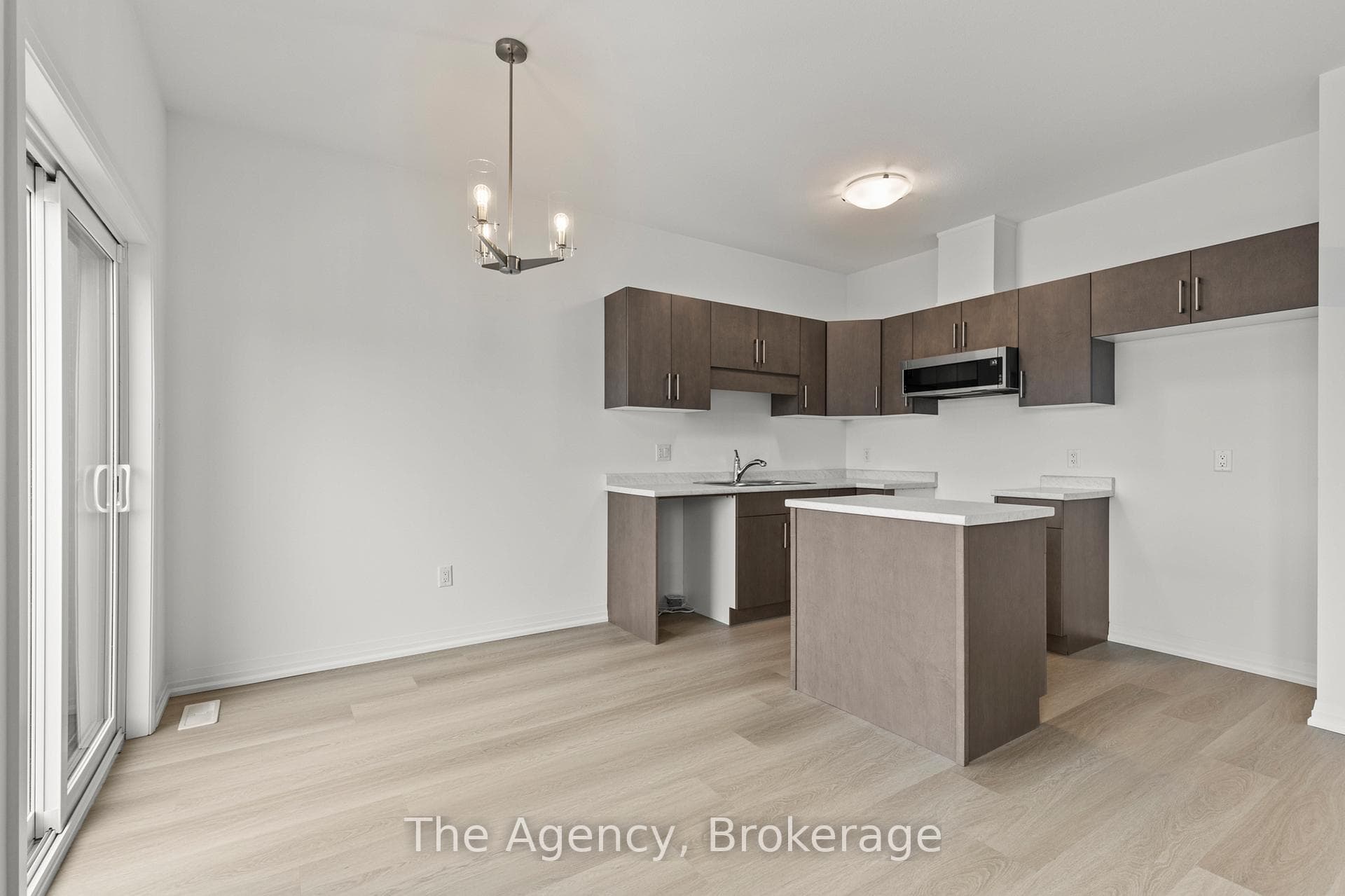 126 Willson Drive photo 6