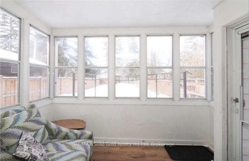 44 Garden Avenue photo 22