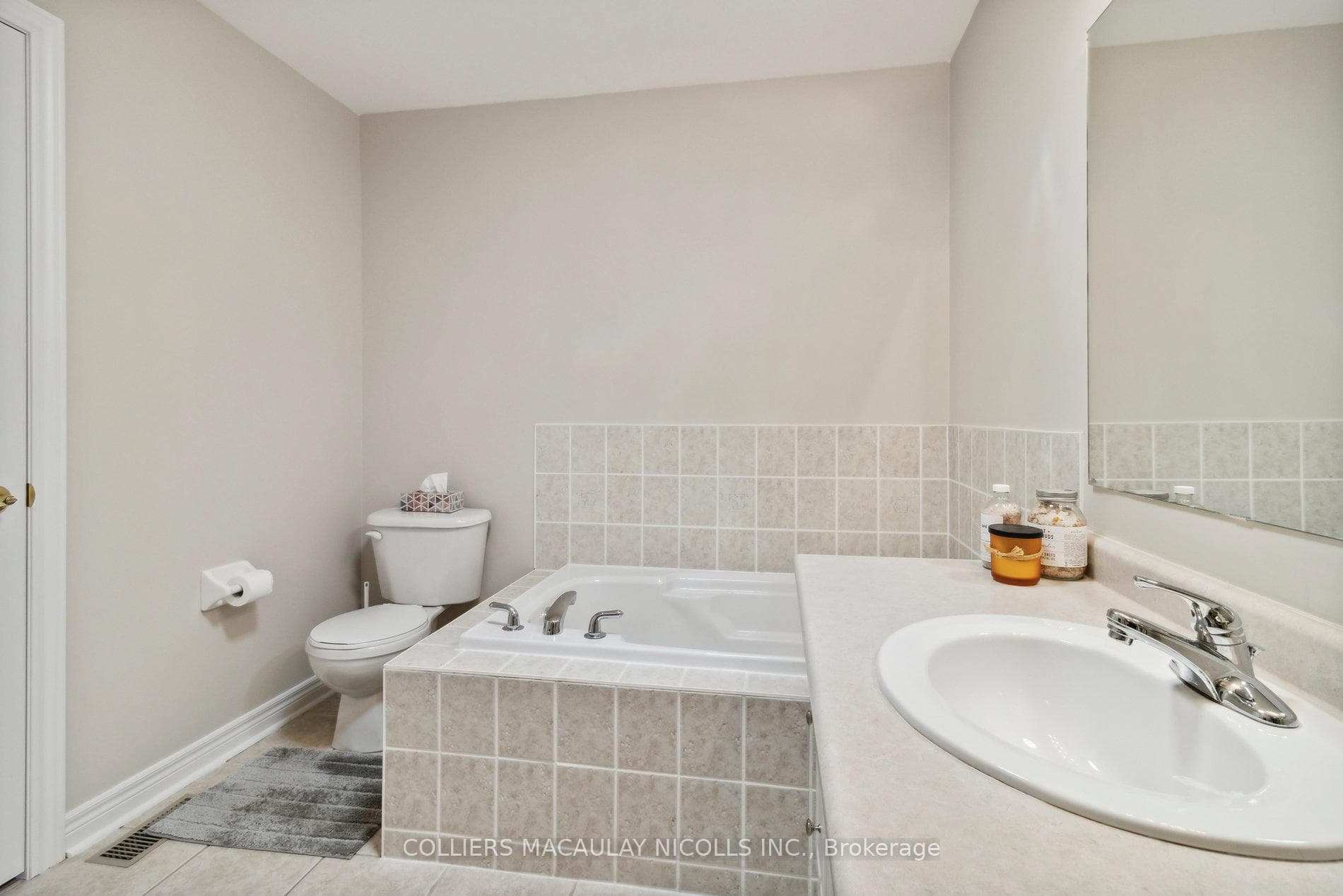 5 Longmont Way photo 18