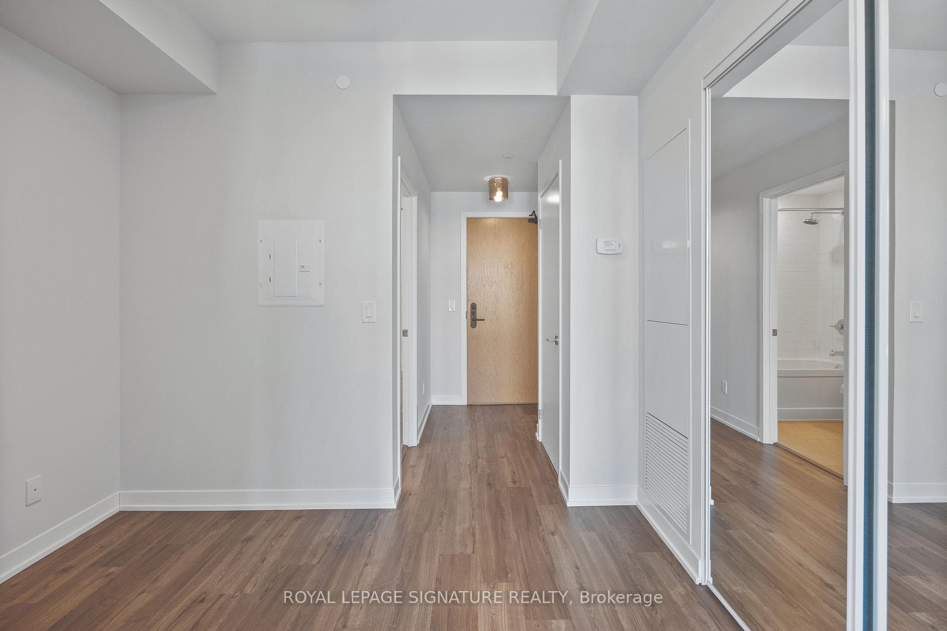 25 Nicholas Avenue Unit 703 photo 6