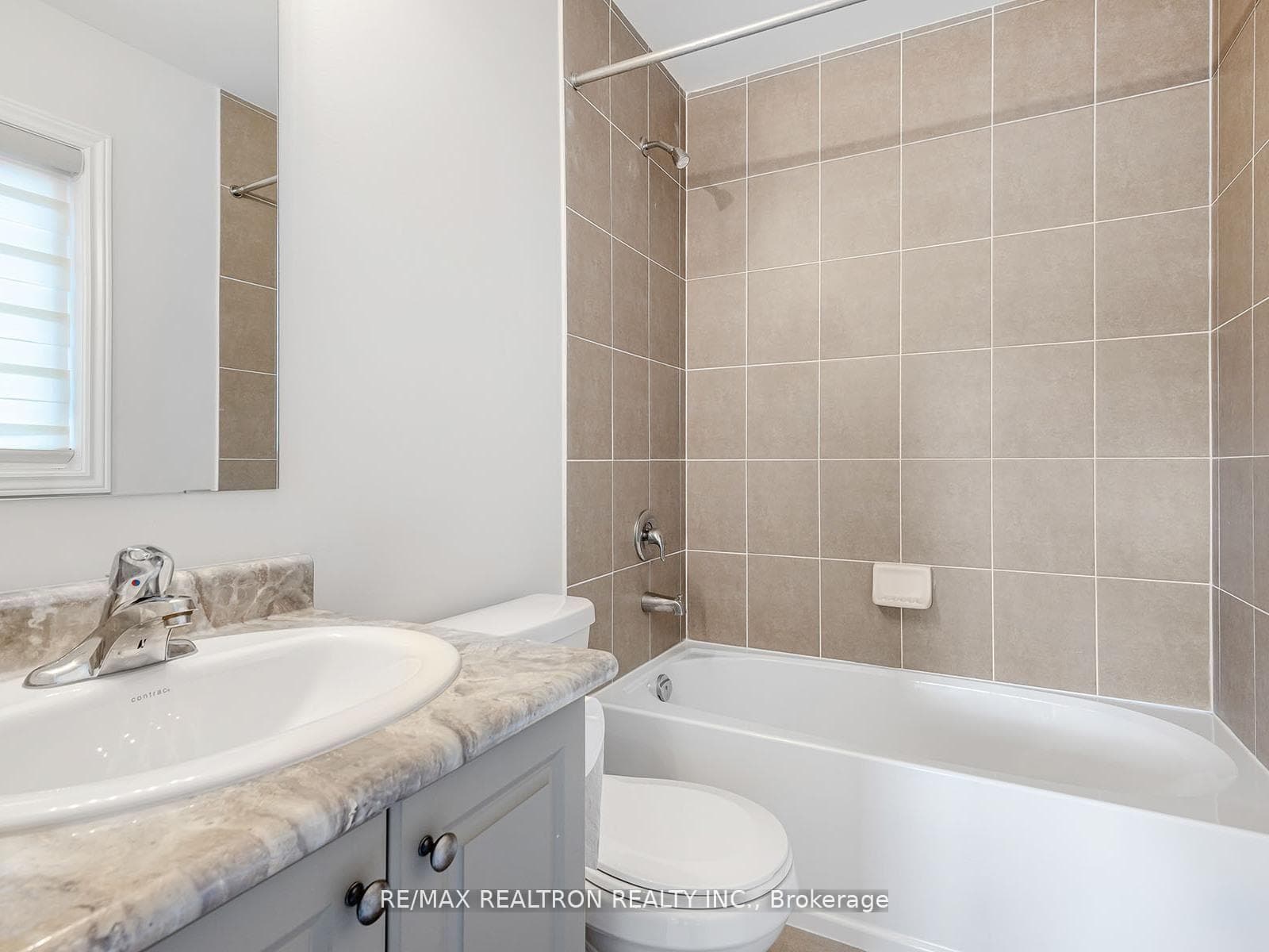 13 Stoddart Street photo 24