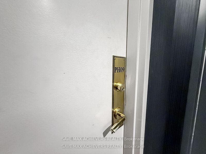 20 Cherrytree Drive Unit Ph09 photo 17