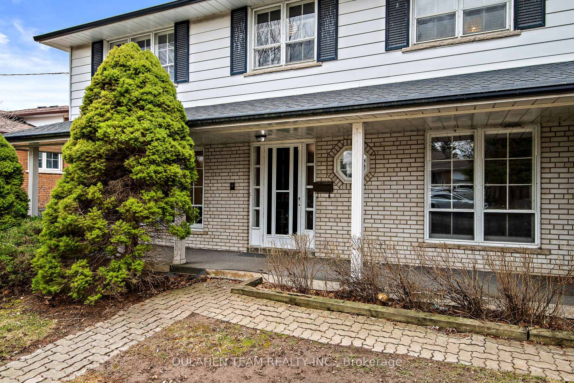 54 Tollerton Avenue photo 2