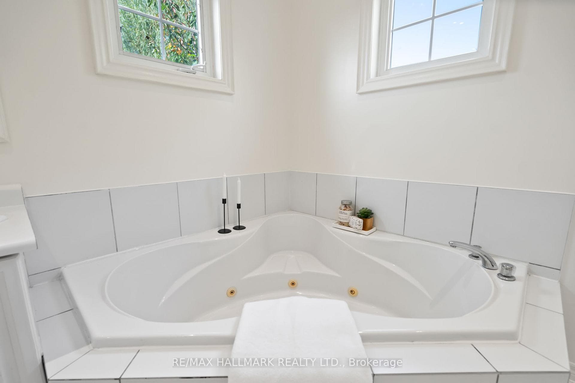 1182 Middlebury Avenue photo 21