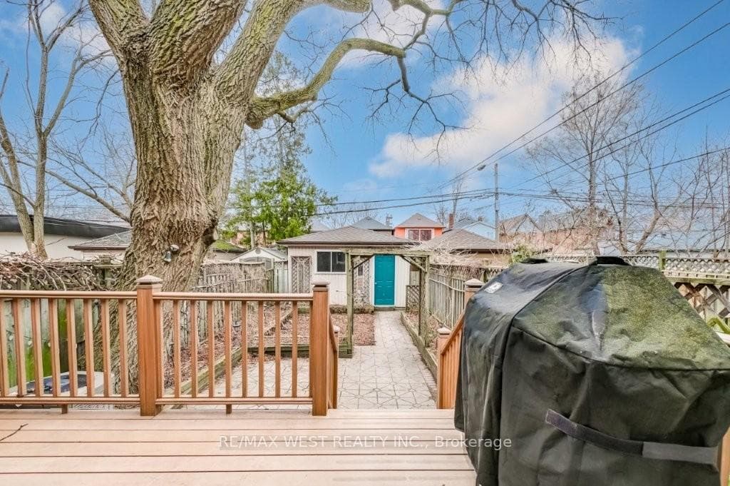88A Brookside Avenue photo 25