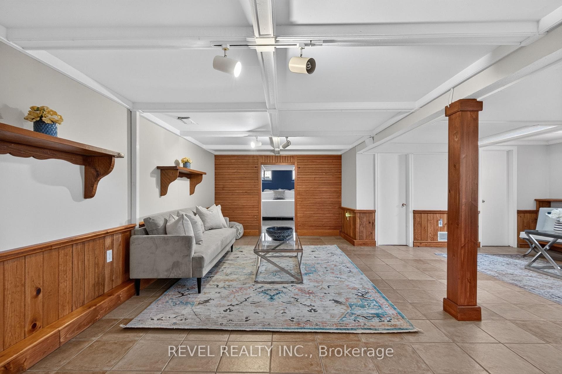 1804 St. Anne Street photo 22