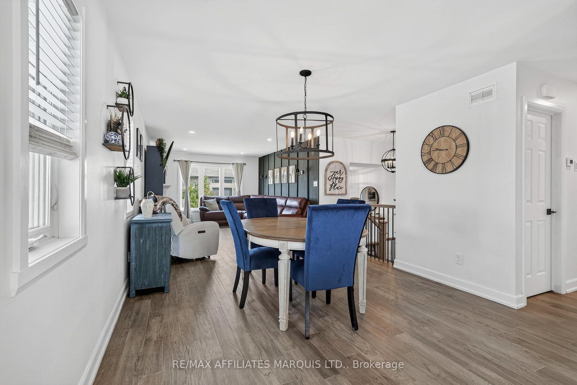 183 Emily Jade Crescent photo 10
