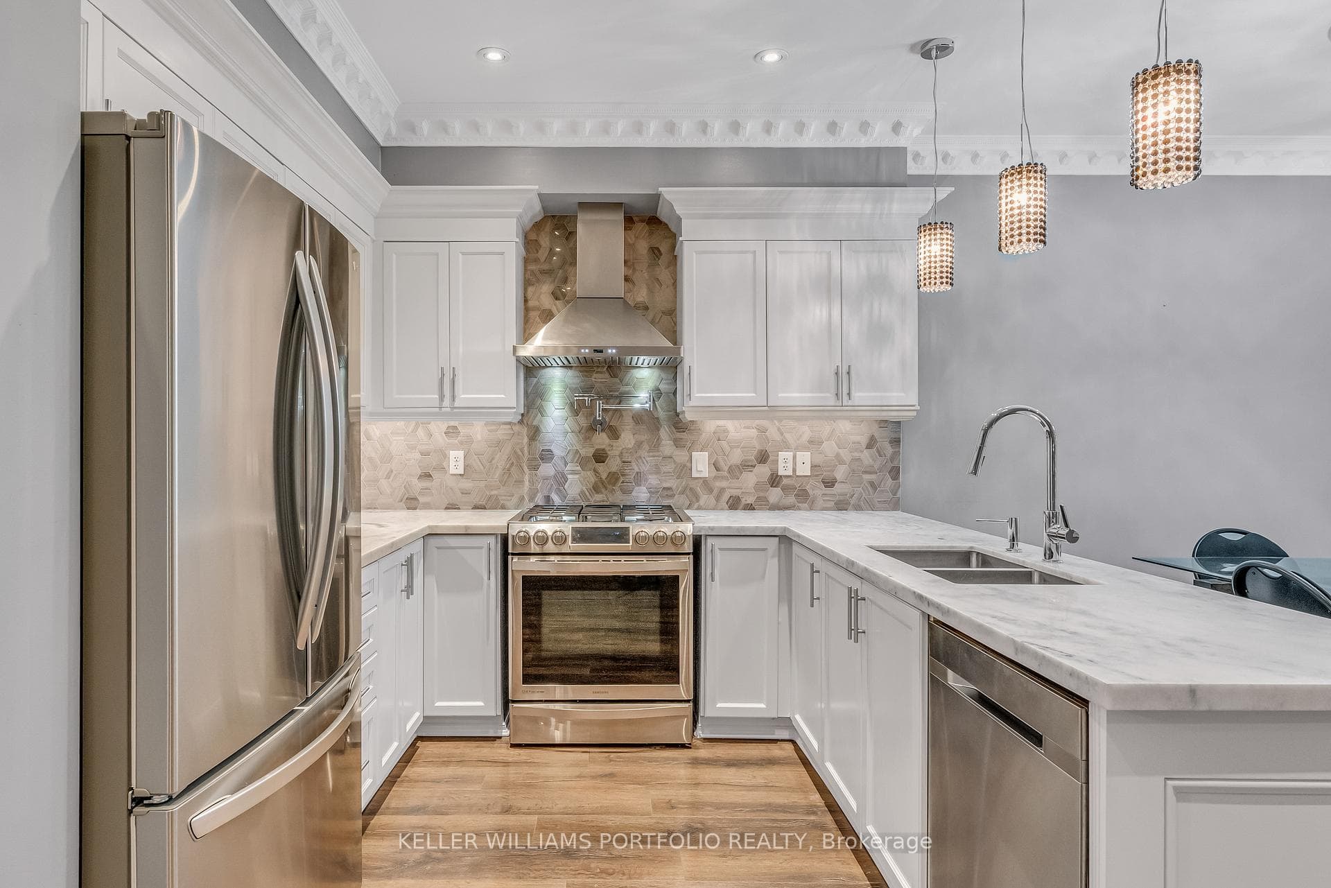 63 Umbria Crescent photo 12