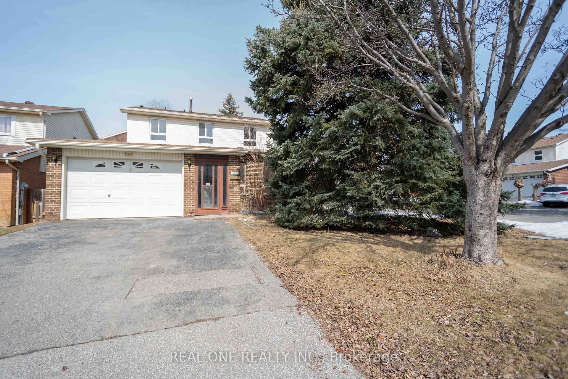 136 Haven Hill Square photo 1