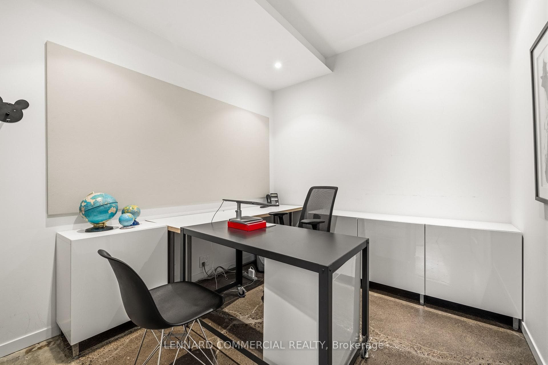 121 Logan Avenue photo 14
