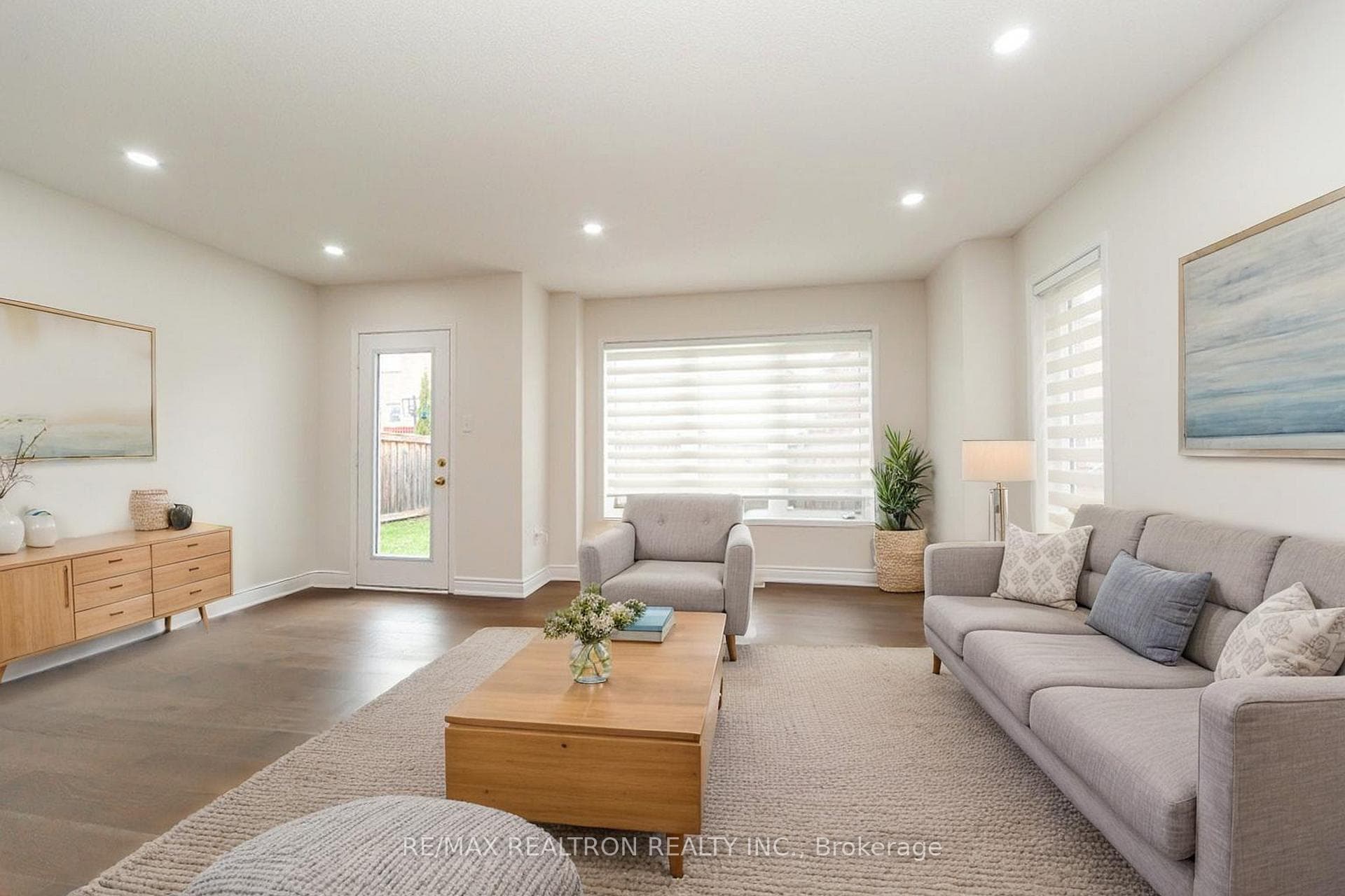 24 Skelton Crescent photo 13