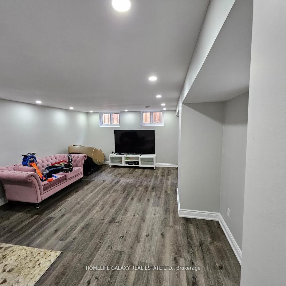 1503 Ogden Avenue photo 29