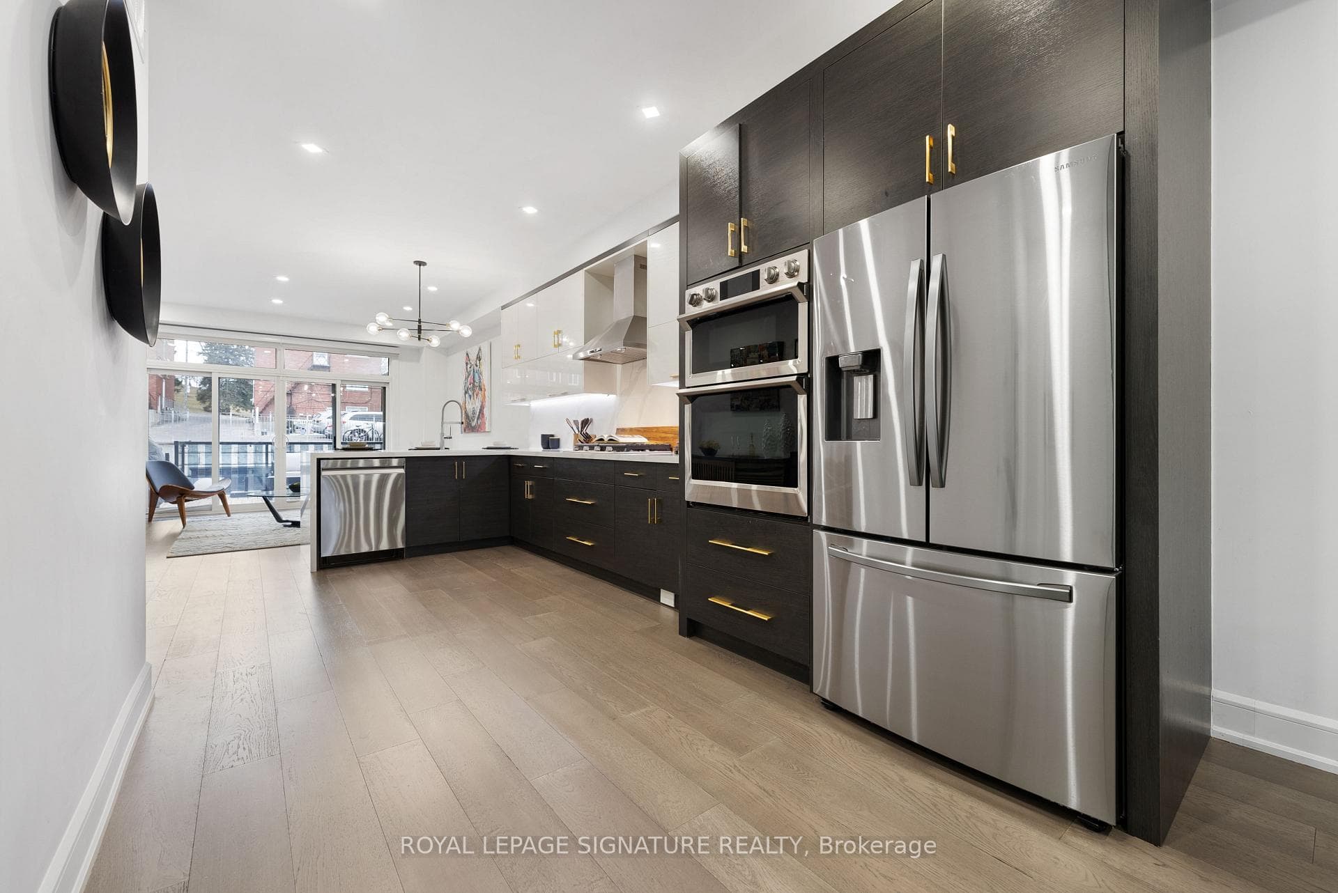 492 Mcroberts Avenue photo 5
