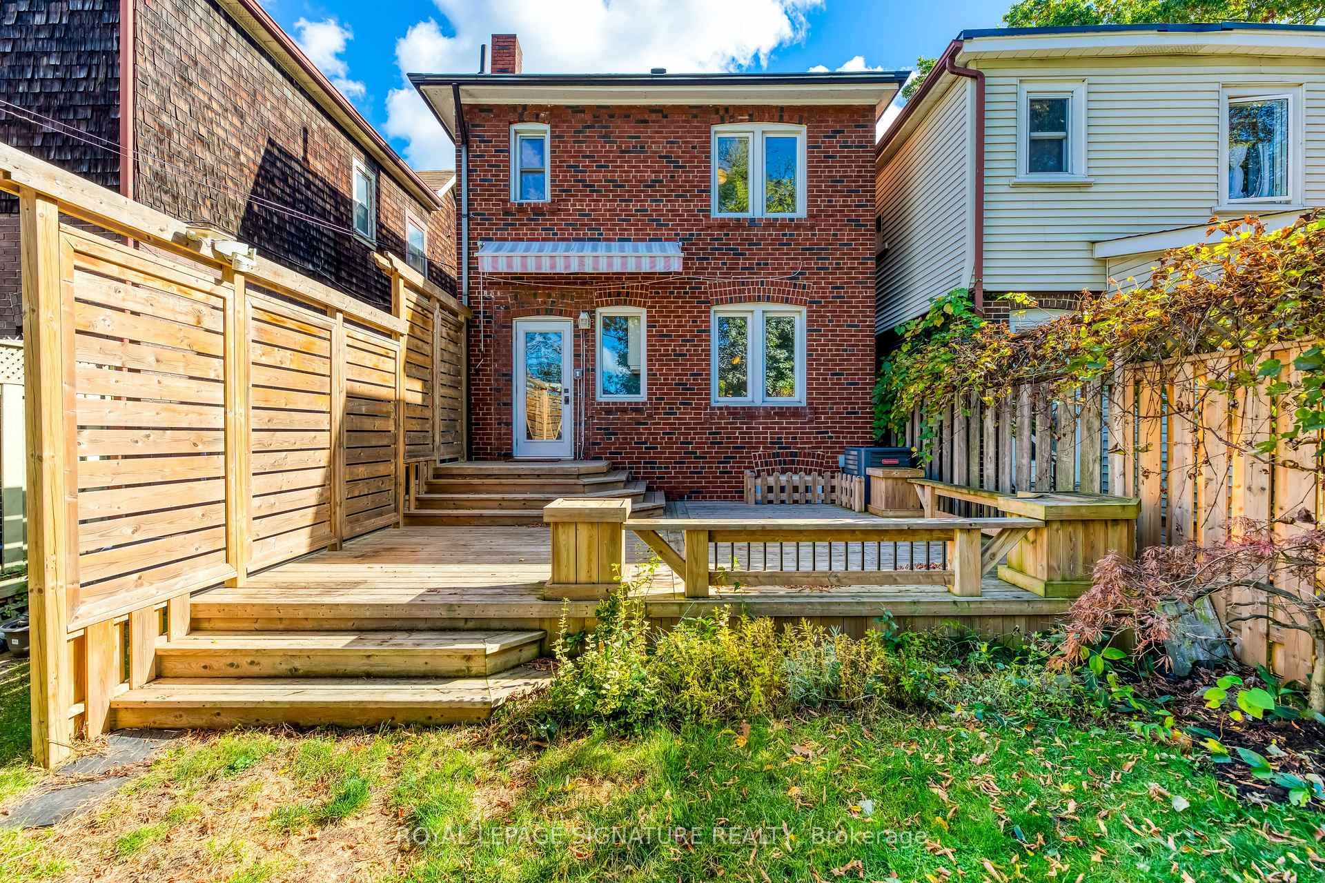 118 Blantyre Avenue photo 27