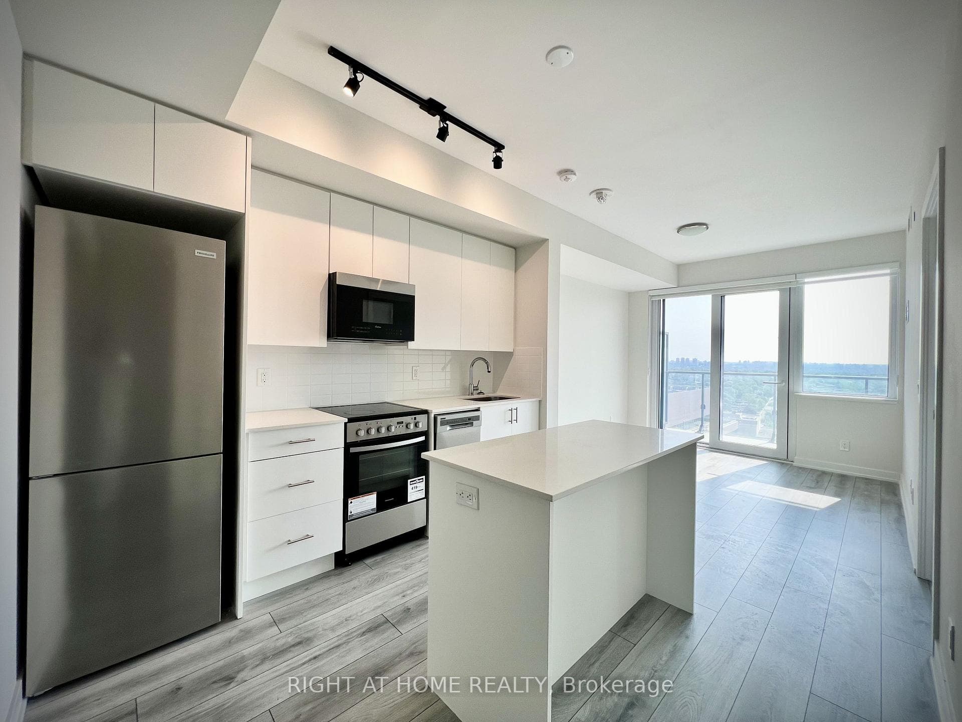 15 Ellerslie Avenue Unit 2301 photo 14