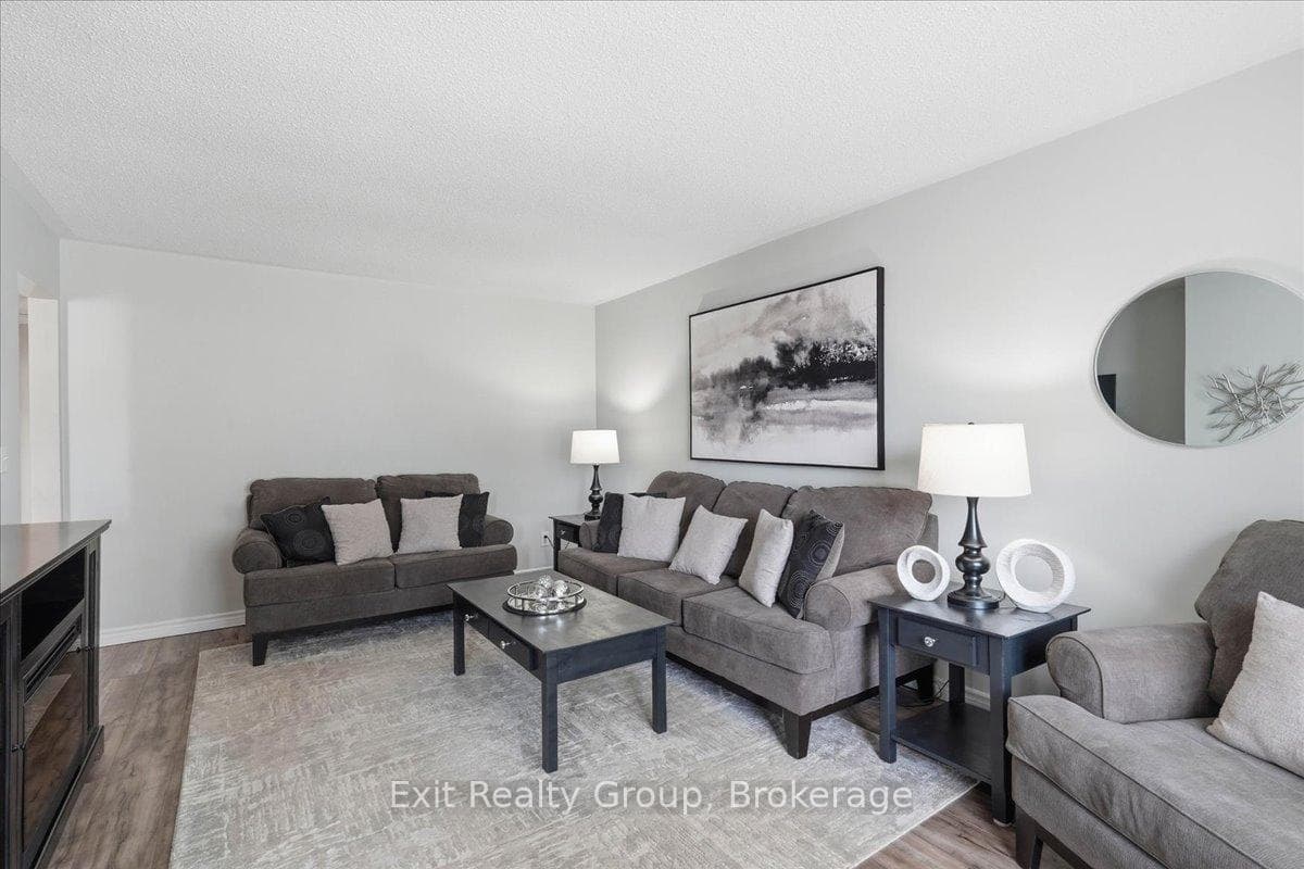 51 Sidney Road photo 11