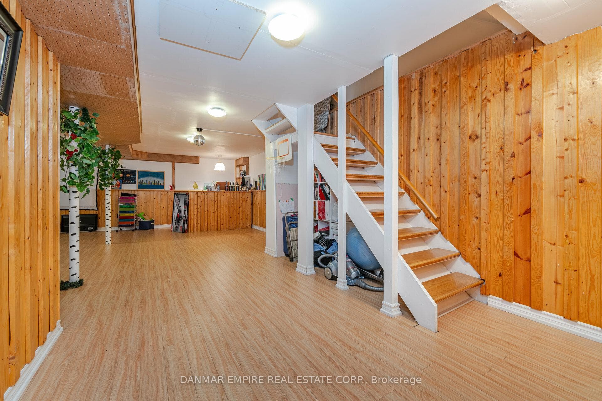 35 Calvert Drive photo 30