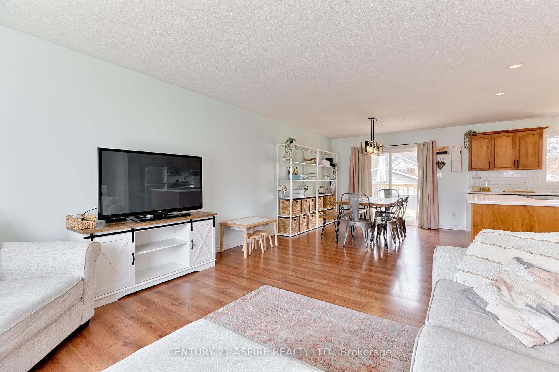 43 Selkirk Street photo 9