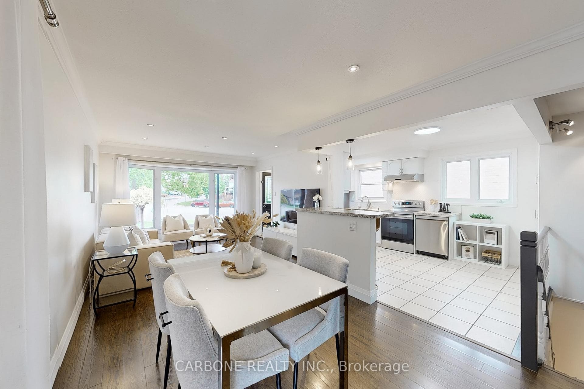 62 Valerie Court photo 8