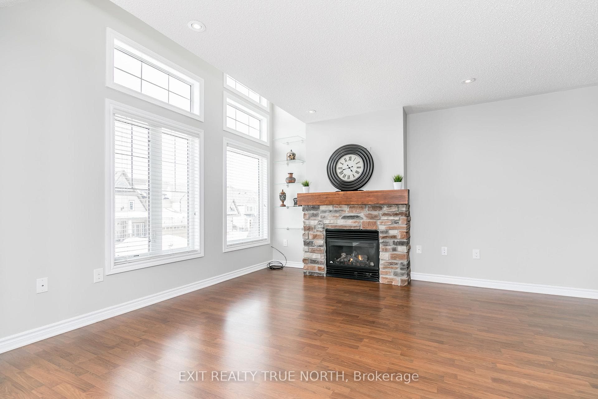 4 Carnoustie Lane photo 9