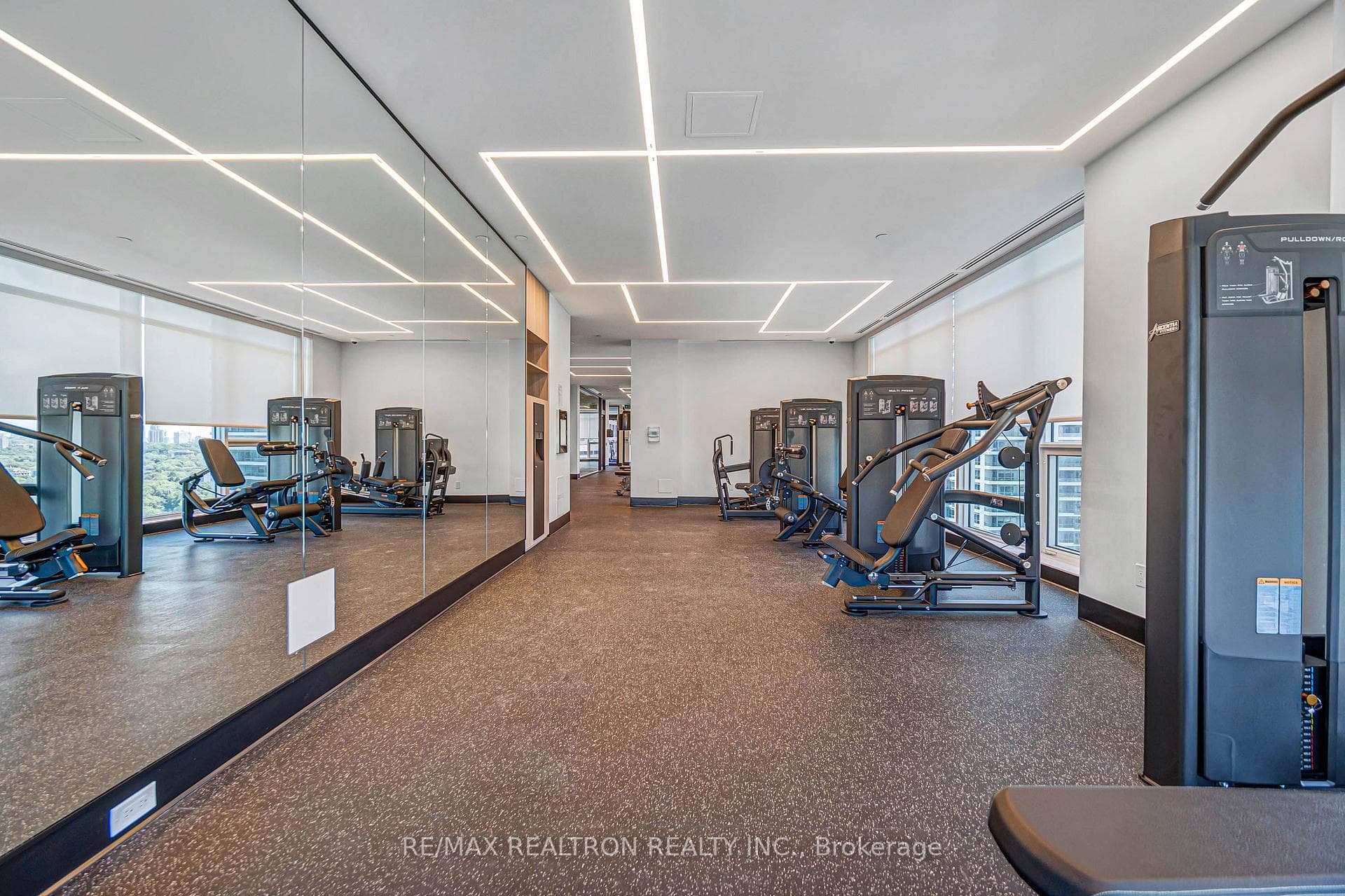 609 SHERBOURNE Street Unit 3201 photo 40