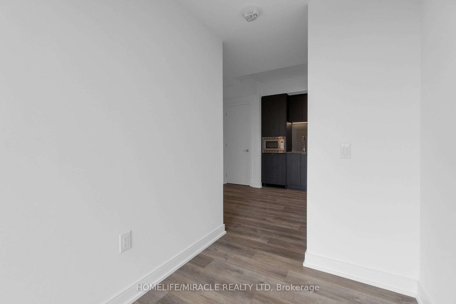 86 Dundas Street Unit 320 photo 9